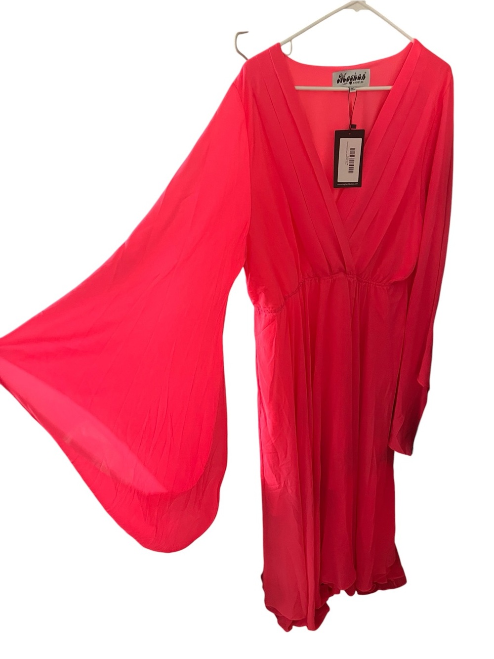 Meghan Long Sleeve Dress Size 2X sleeves are more flowing. - Picture 3 of 3